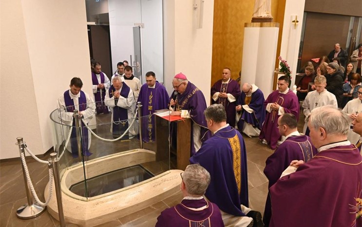 Mons. Rogić predvodio misno slavlje povodom Antićeva u Župi Majke Božje Lurdske u Zagrebu